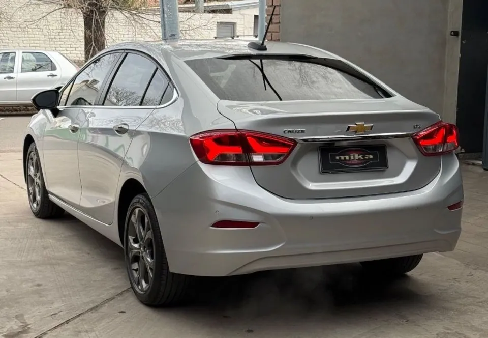Chevrolet Cruze — foto 3
